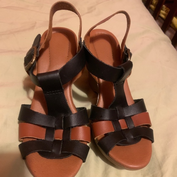 Platform - Picture 4 of 5